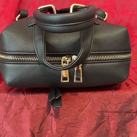 Unbranded Leather Look half‎ Quilted Backpack